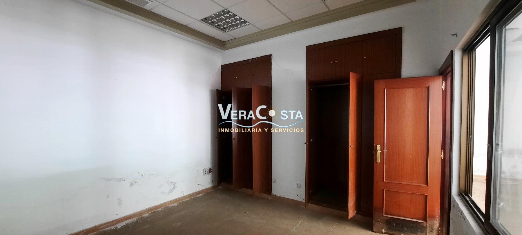 For sale of commercial in Isla Cristina
