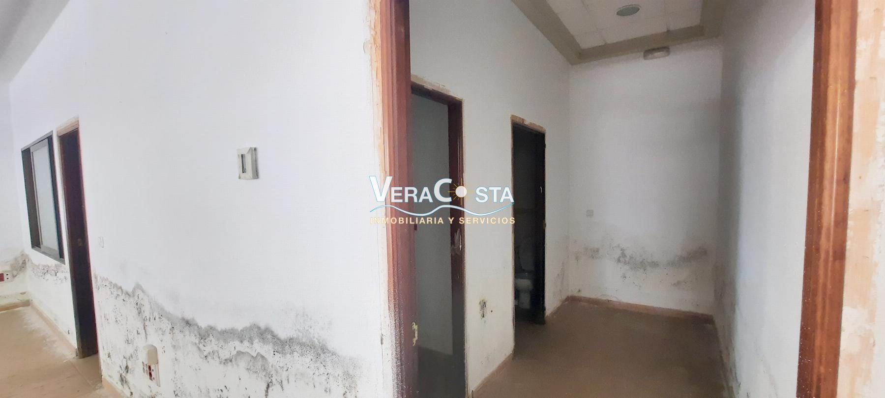 For sale of commercial in Isla Cristina