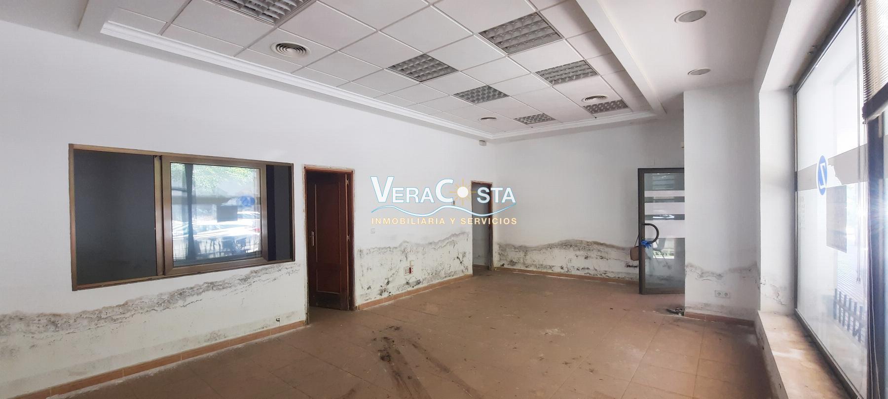 For sale of commercial in Isla Cristina