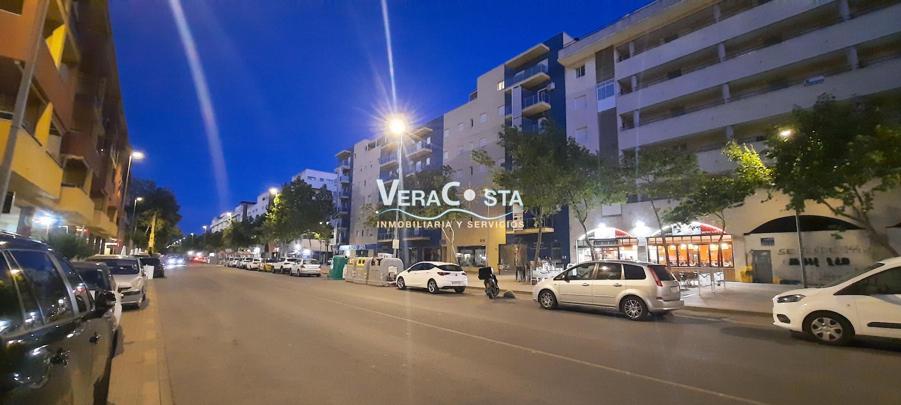 For sale of commercial in Isla Cristina