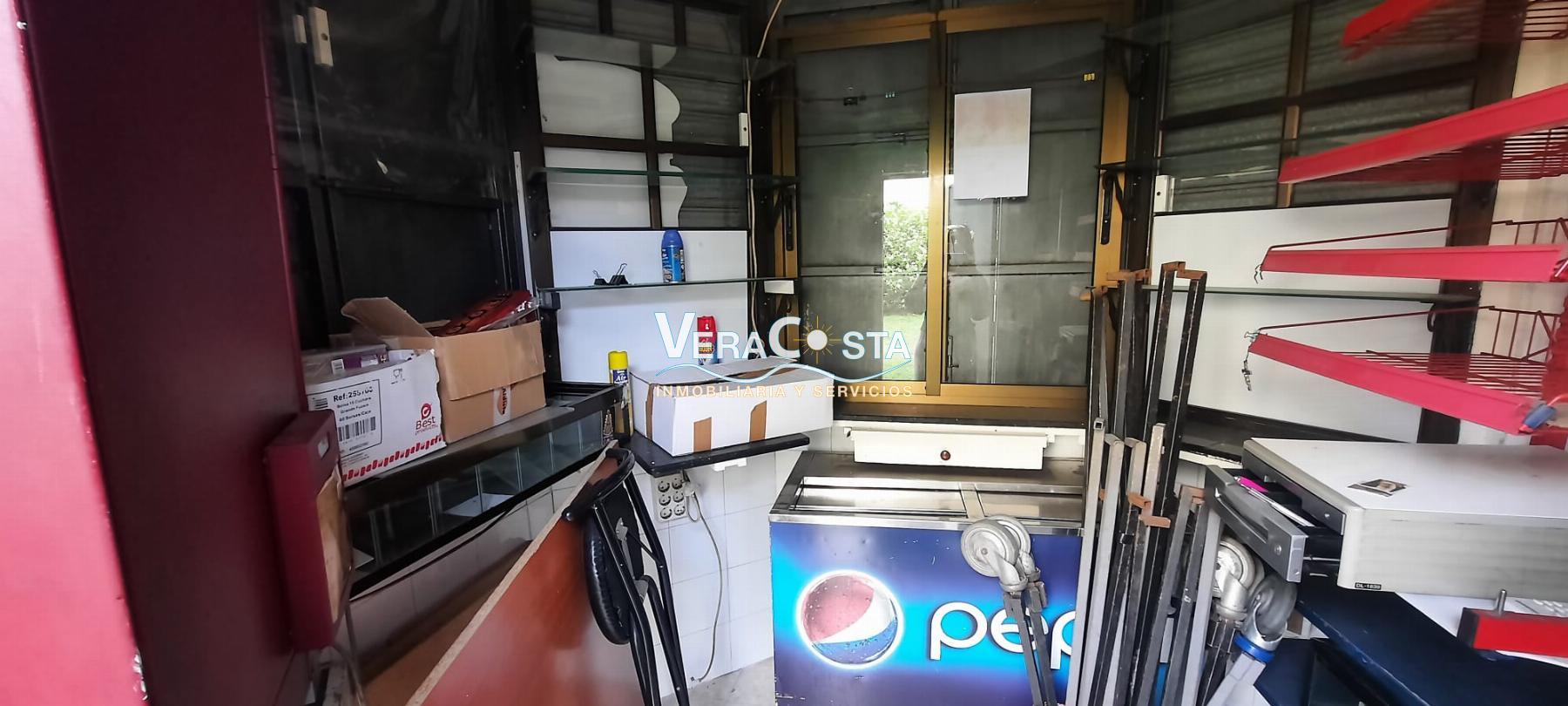 For sale of commercial in Isla Cristina