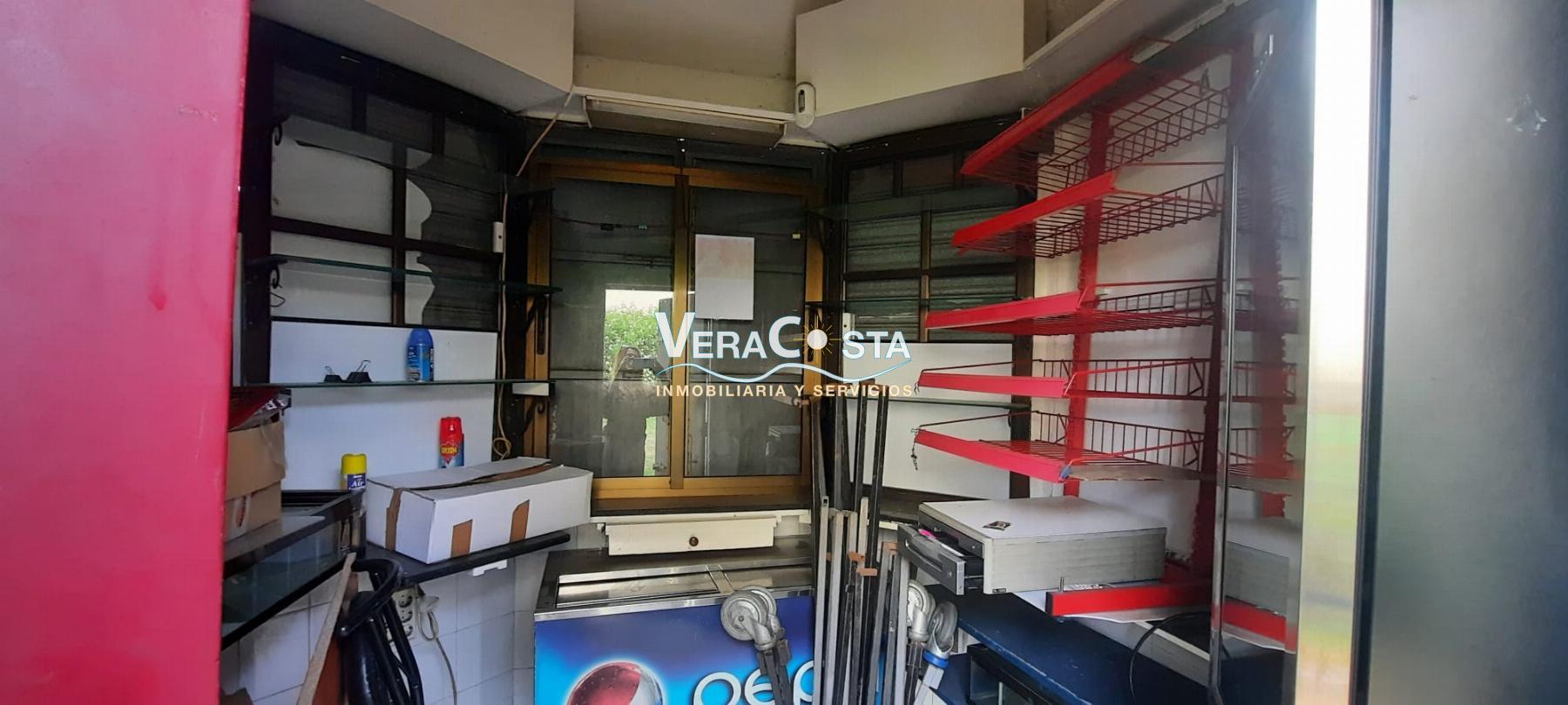 For sale of commercial in Isla Cristina