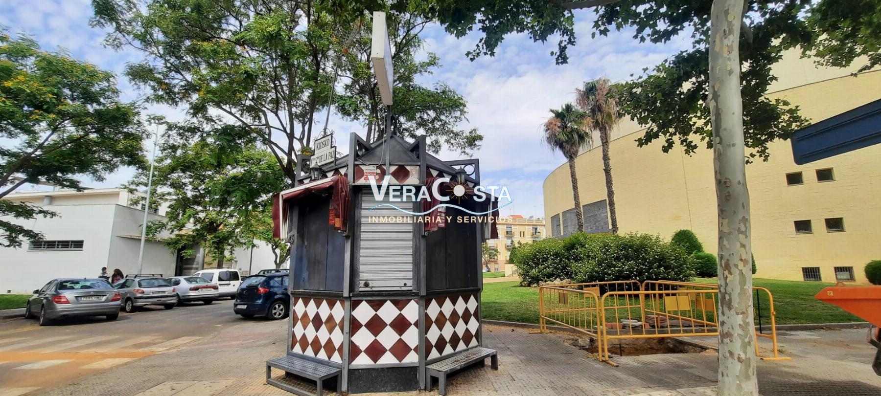 For sale of commercial in Isla Cristina