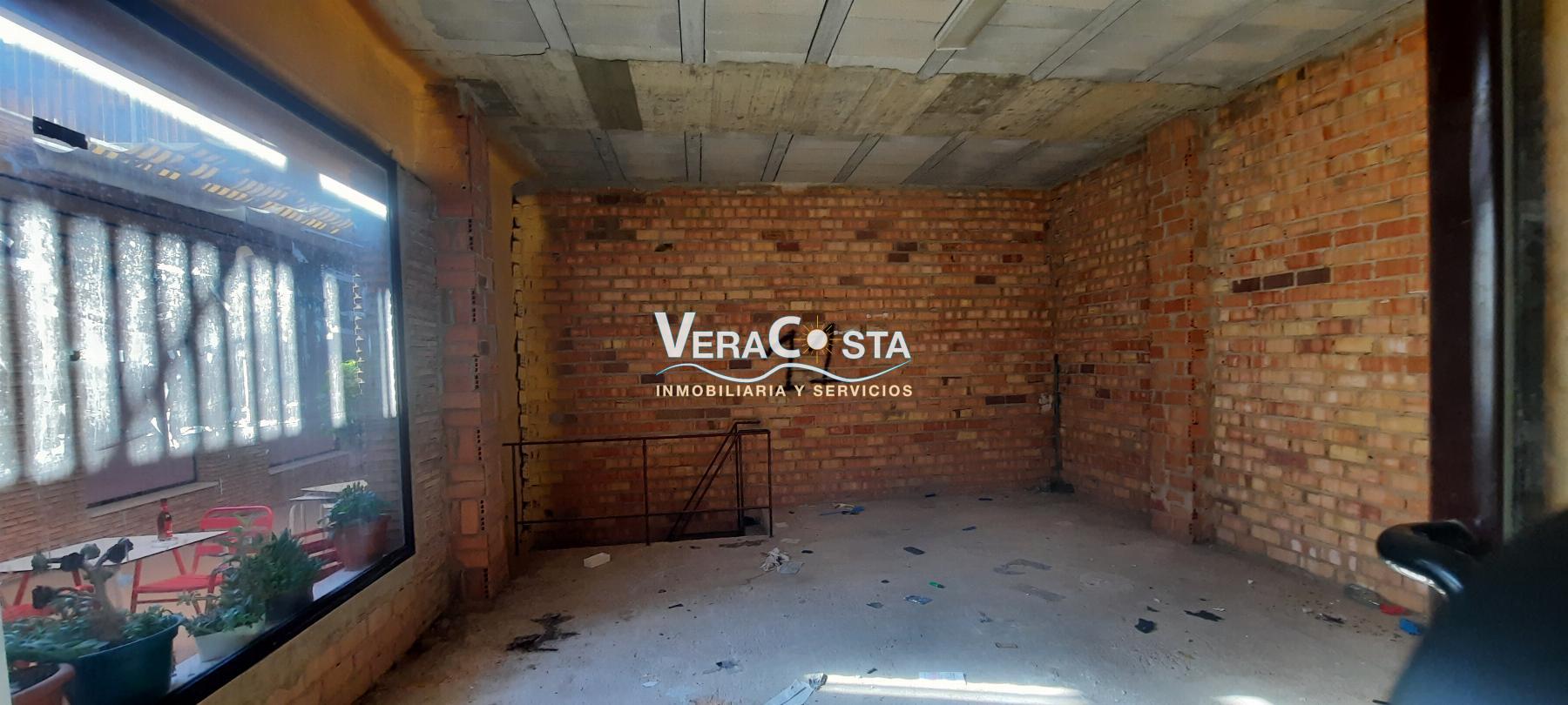 For sale of commercial in La Redondela