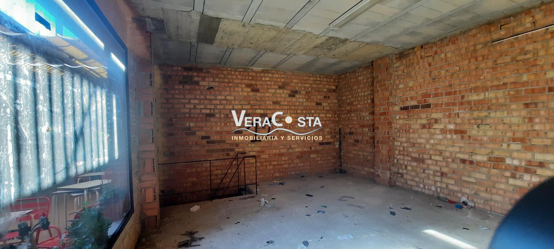 For sale of commercial in La Redondela
