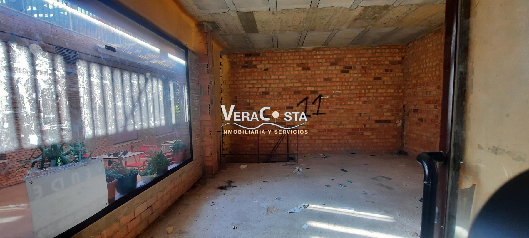 For sale of commercial in La Redondela