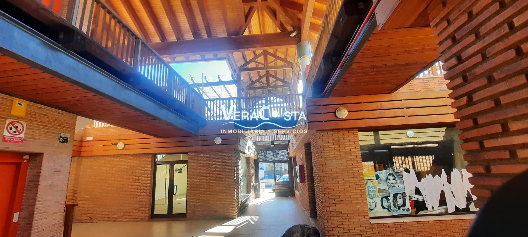 For sale of commercial in La Redondela
