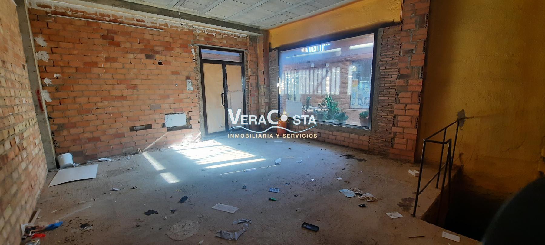 For sale of commercial in La Redondela