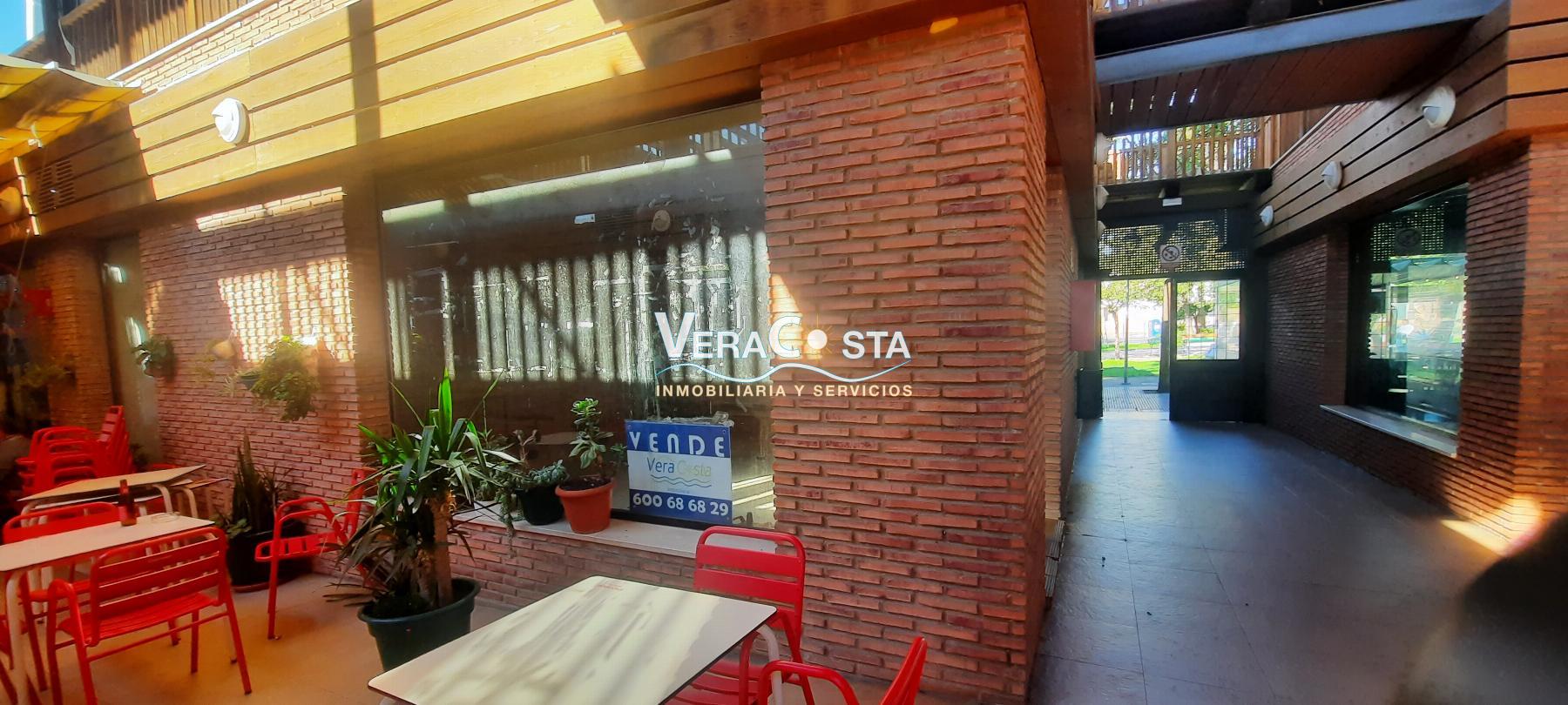 For sale of commercial in La Redondela