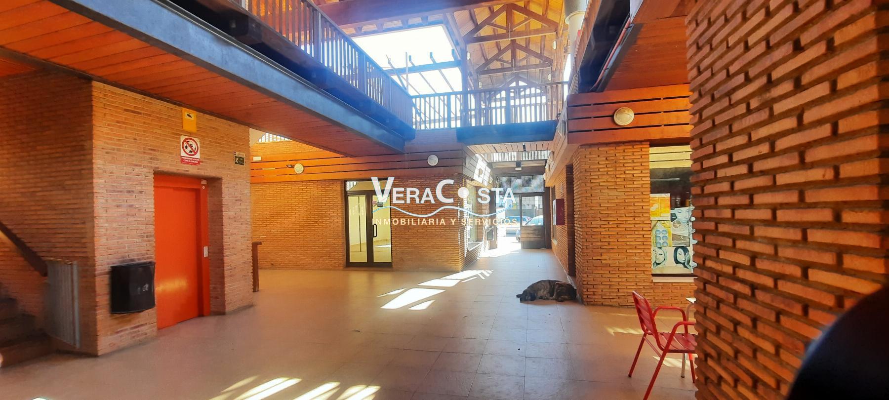 For sale of commercial in La Redondela
