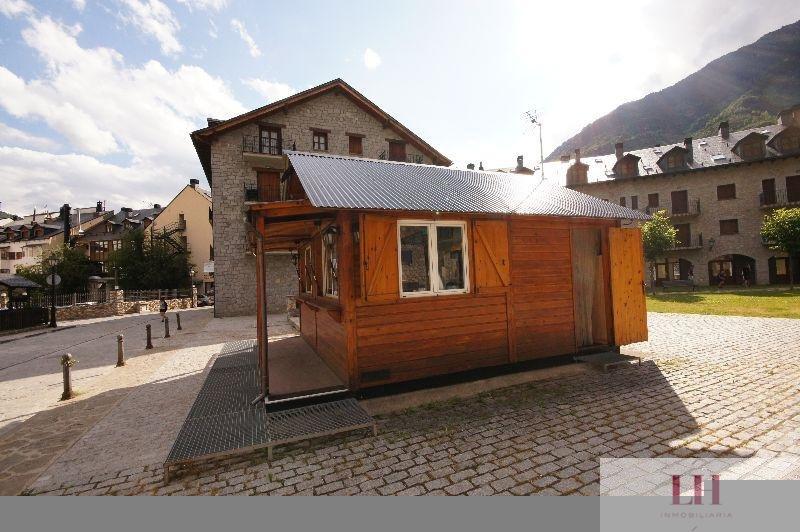For sale of commercial in Benasque