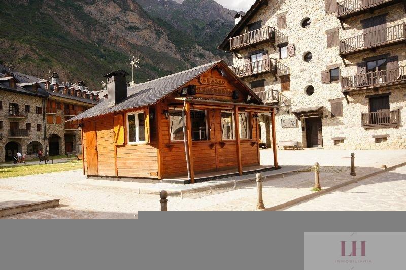 For sale of commercial in Benasque