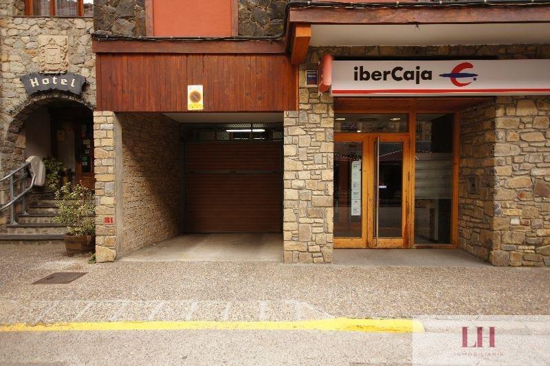 For sale of garage in Benasque