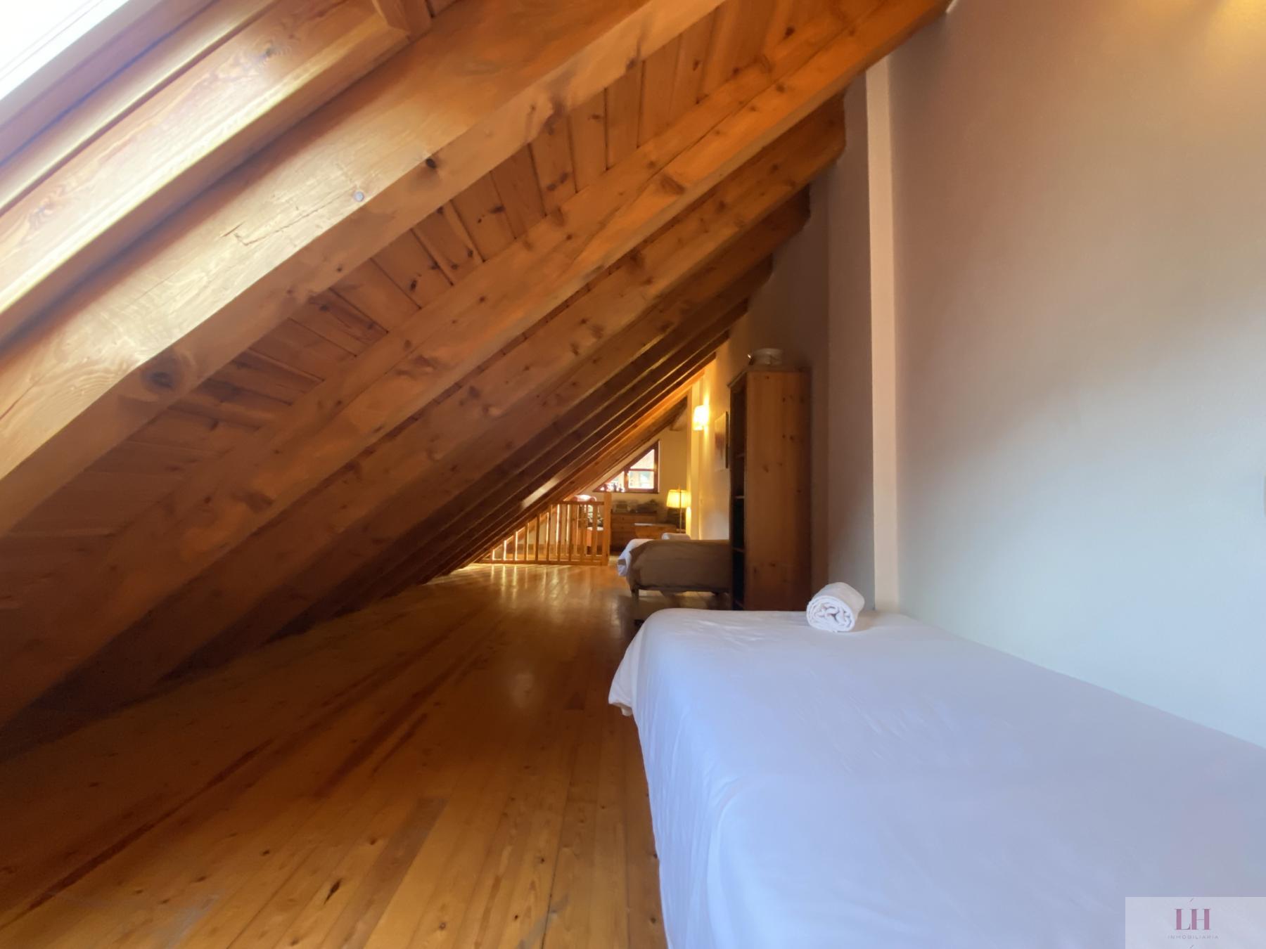 For sale of duplex in Benasque