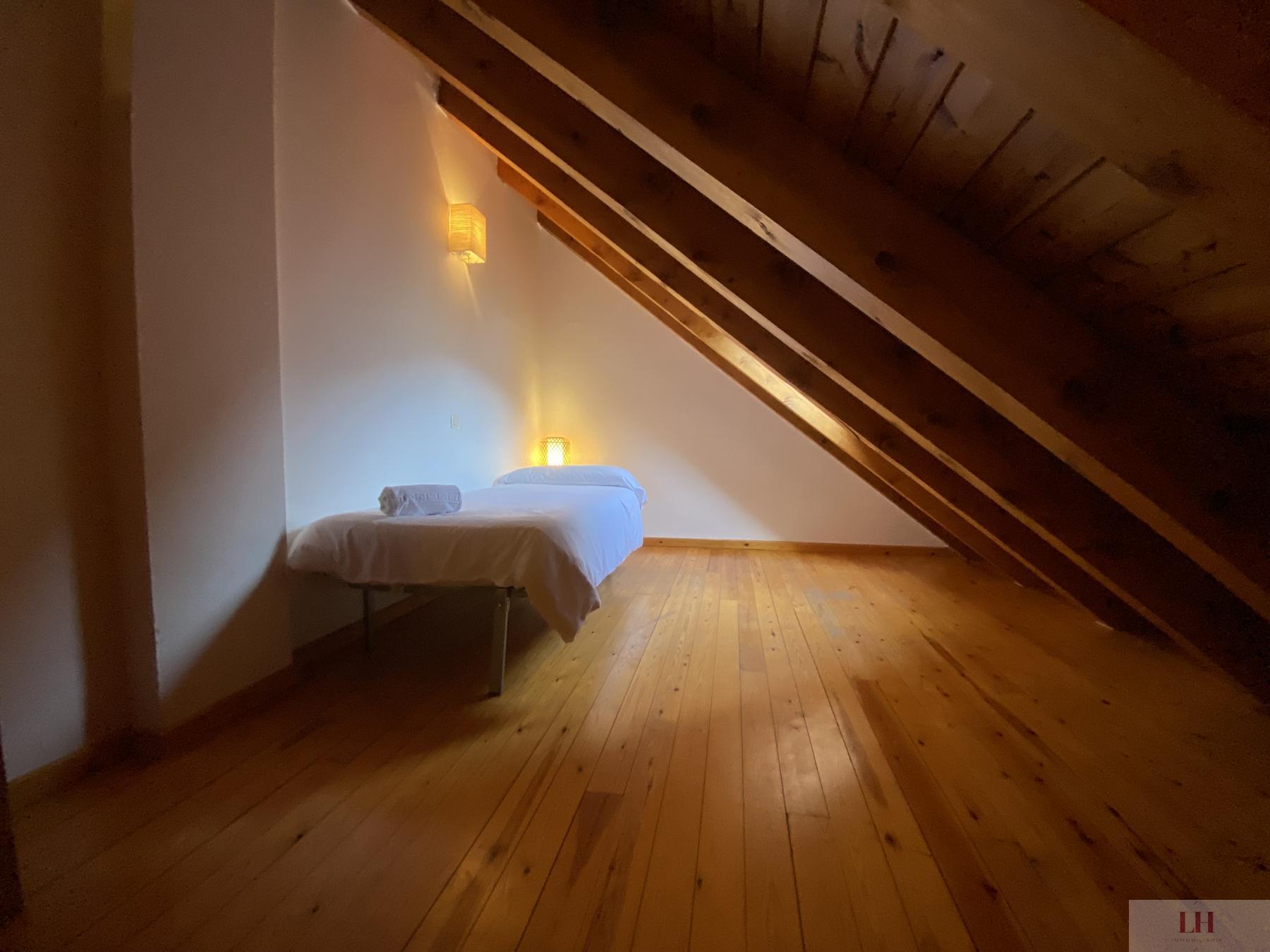 For sale of duplex in Benasque