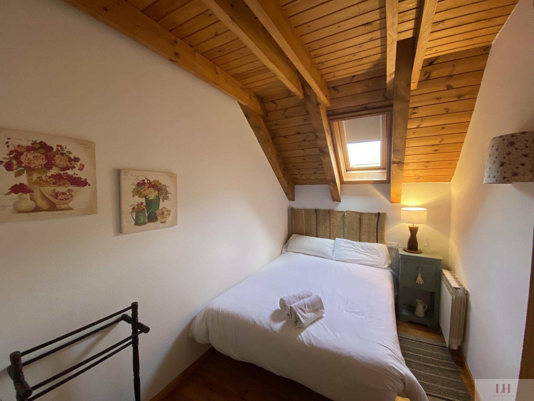 For sale of duplex in Benasque