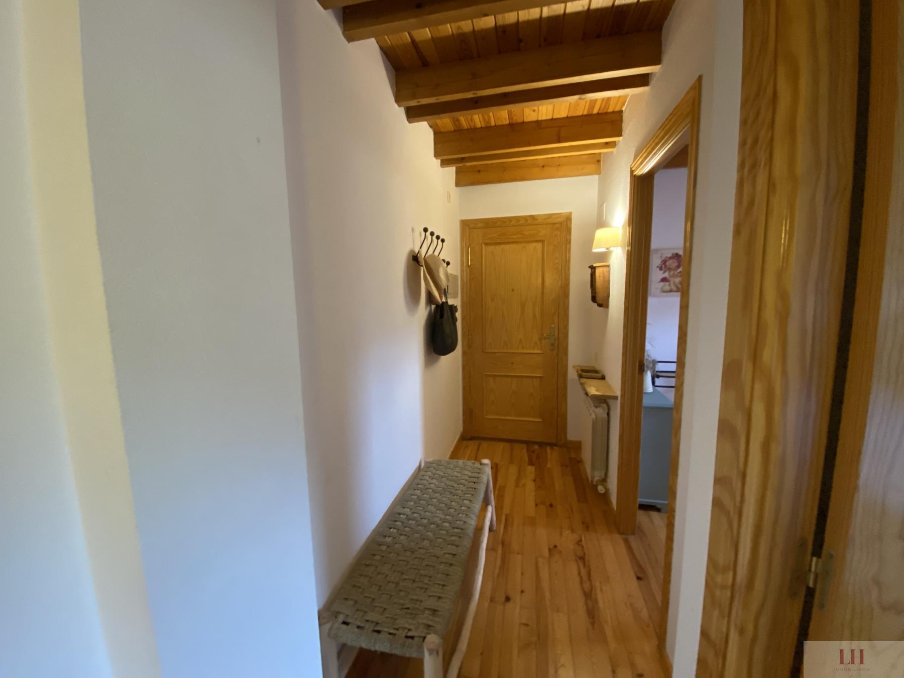 For sale of duplex in Benasque