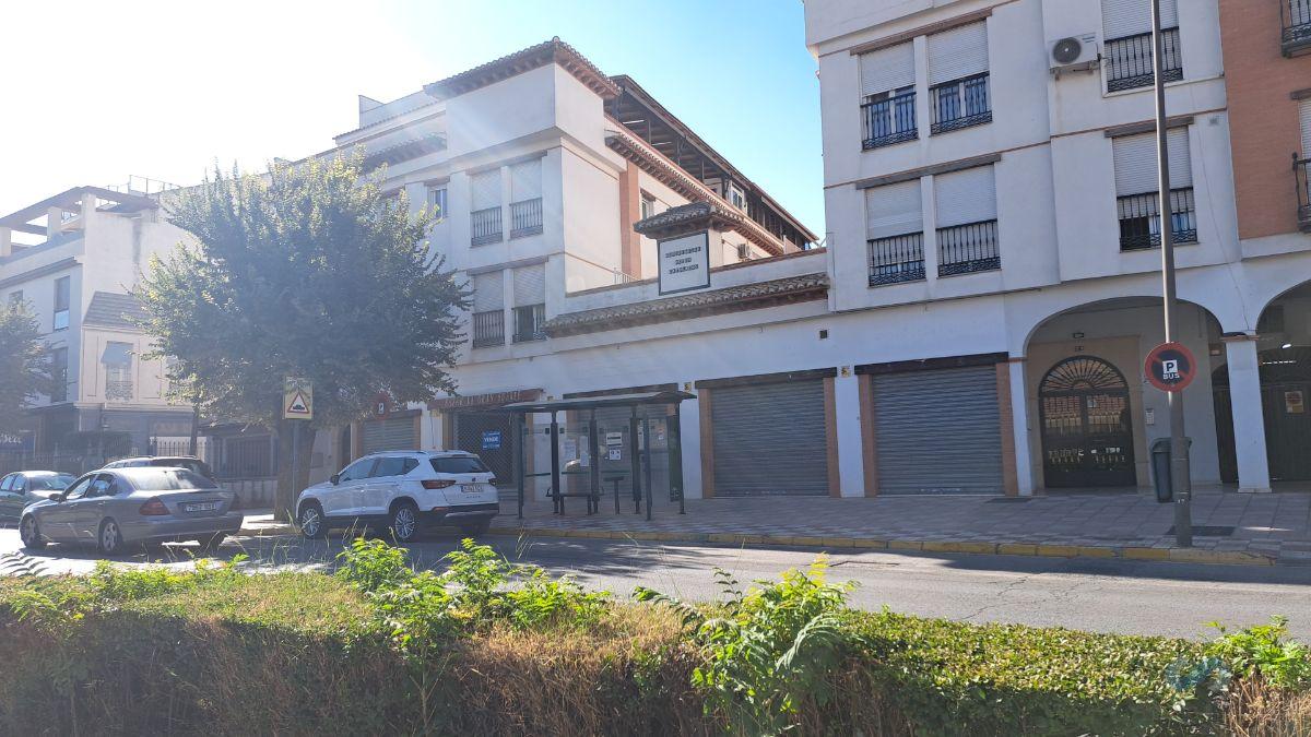 Salg av kommersiell lokal i Albolote