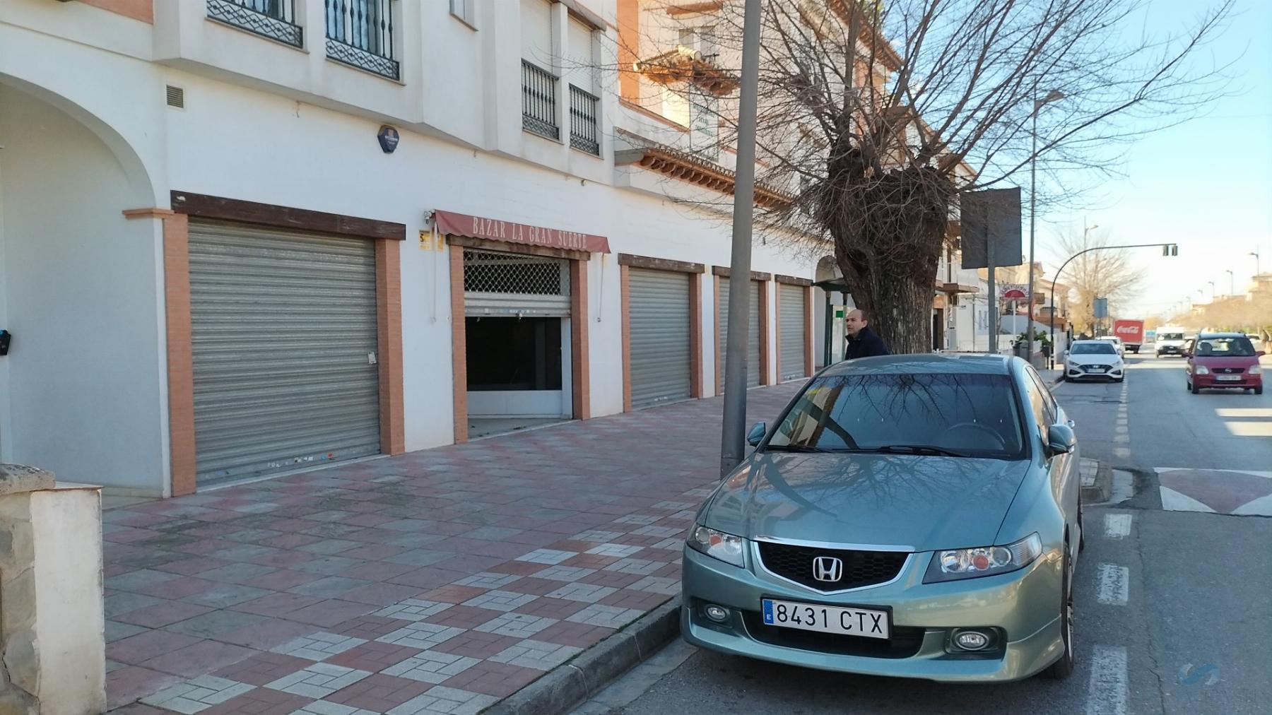For sale of commercial in Albolote