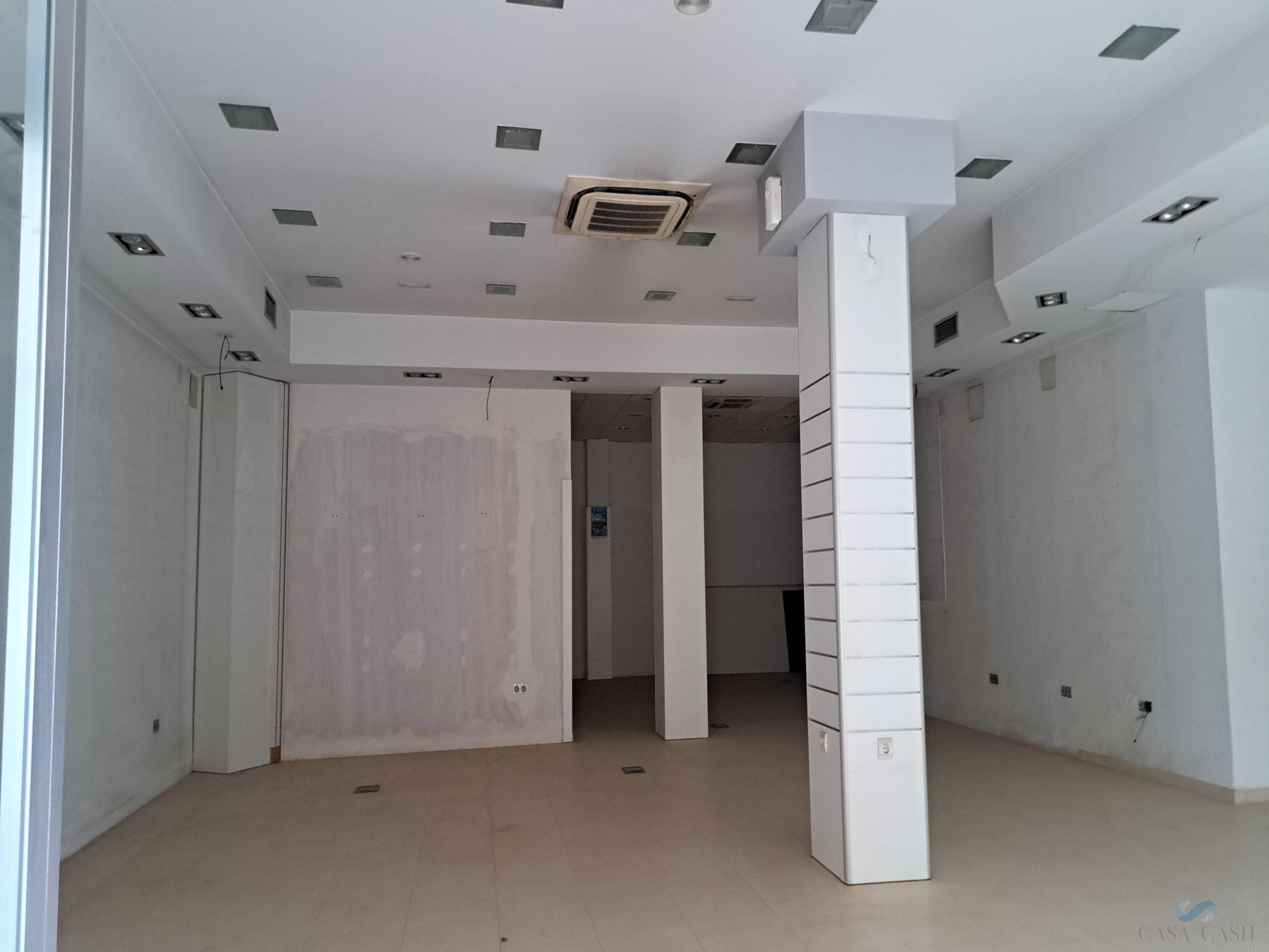 For rent of commercial in Armilla