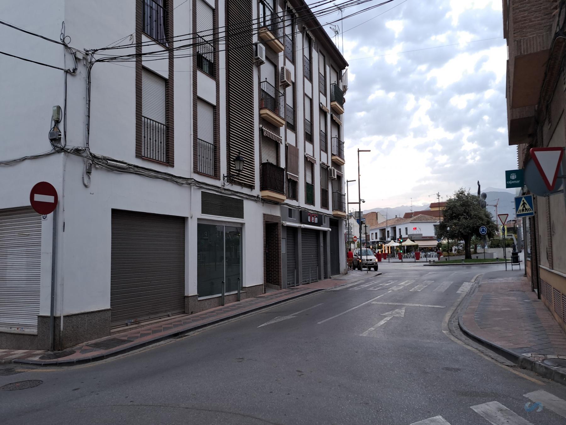 For rent of commercial in Armilla