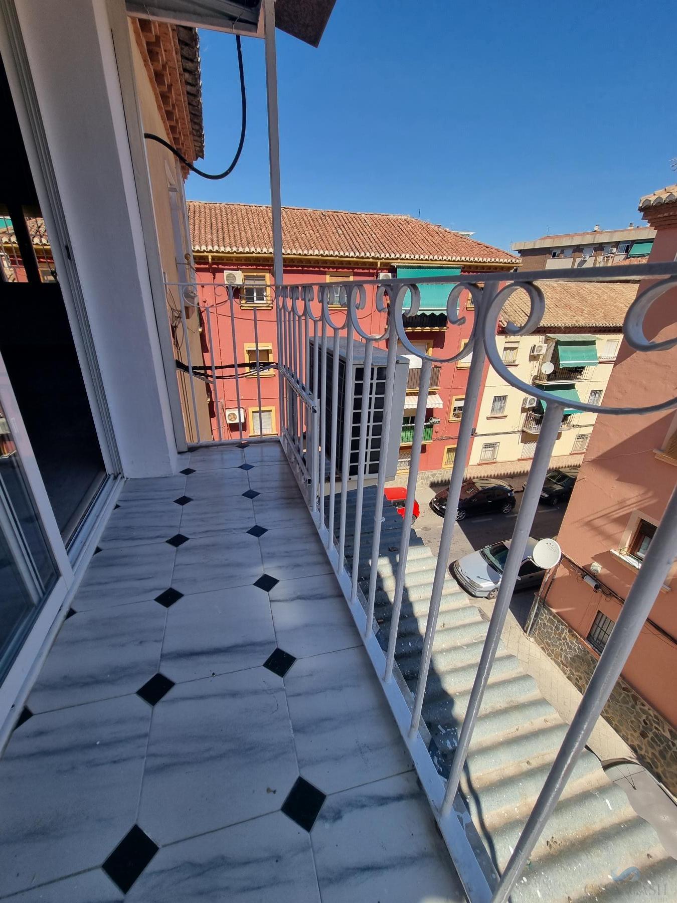 For rent of flat in Granada