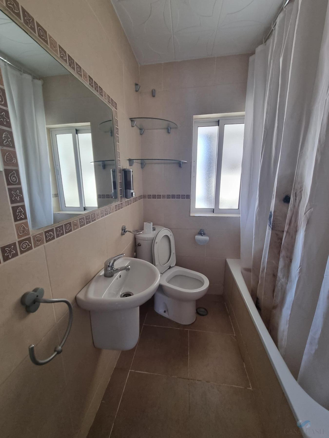 For rent of flat in Granada
