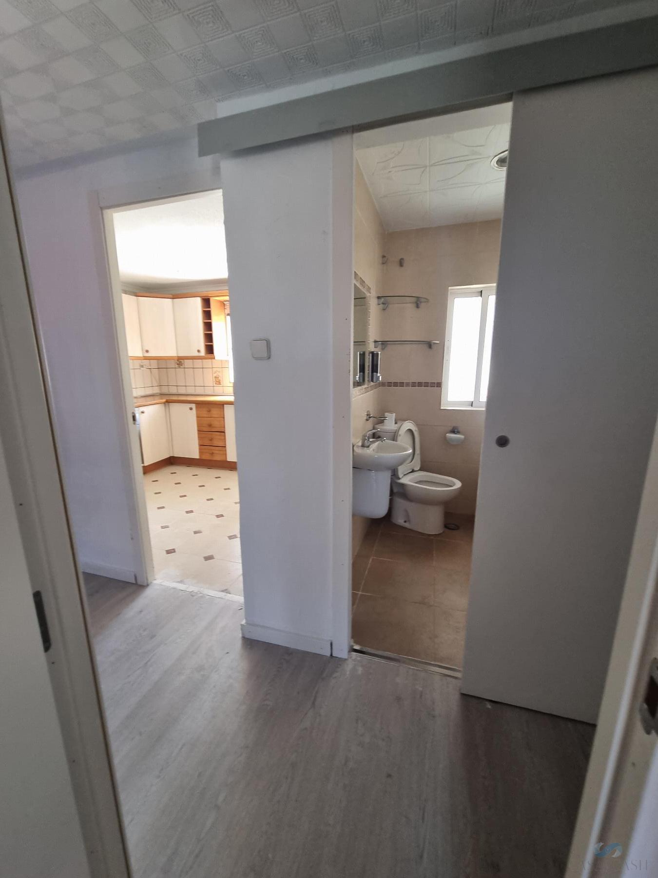 For rent of flat in Granada
