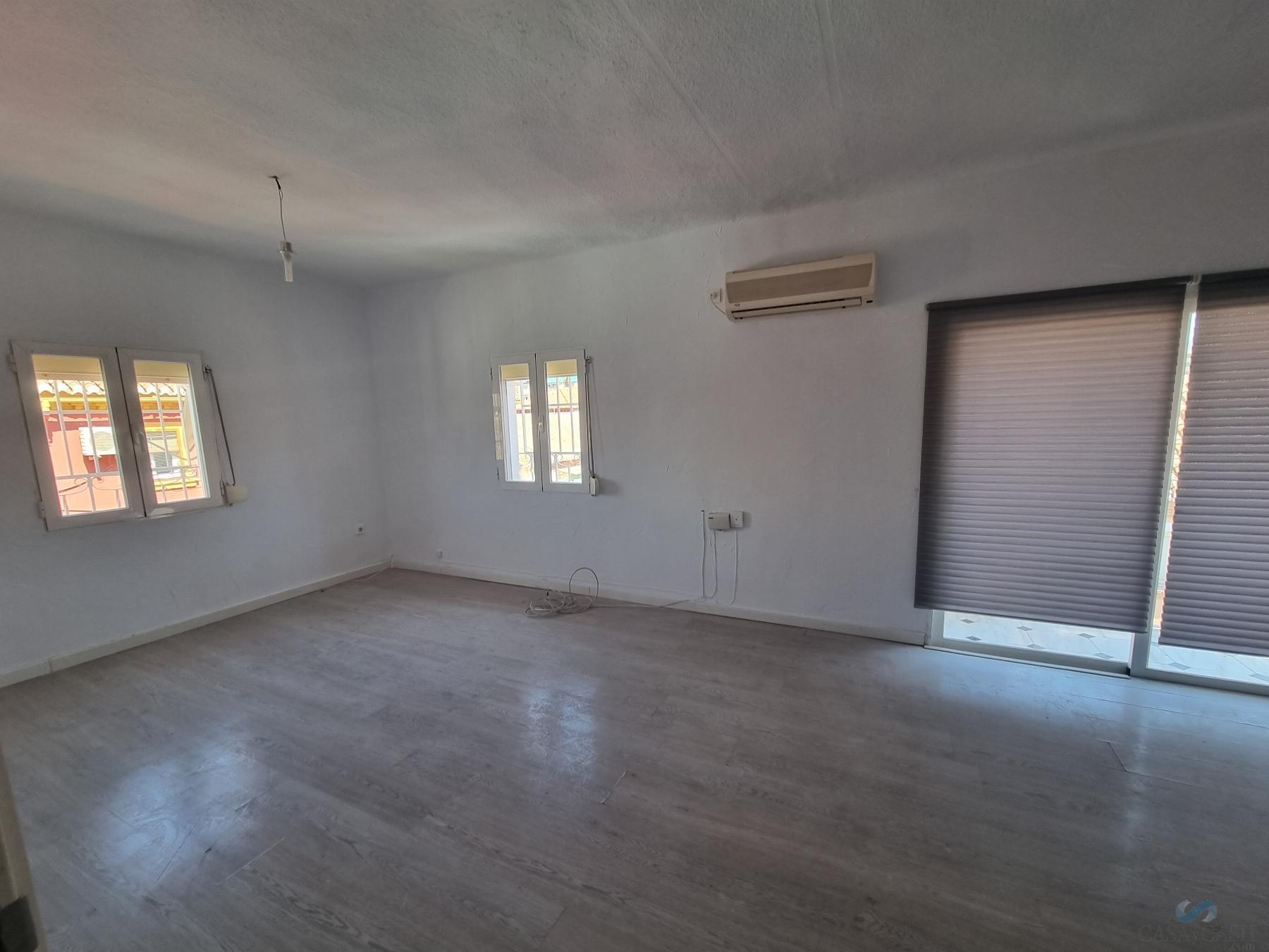 For rent of flat in Granada