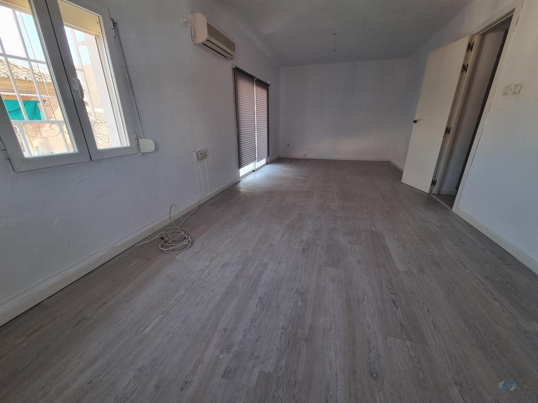 For rent of flat in Granada