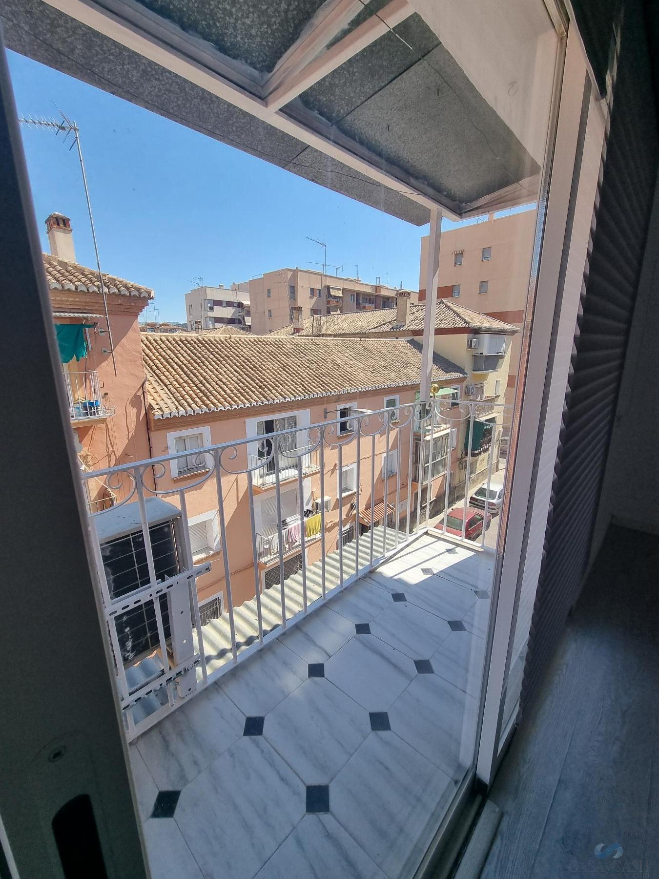For rent of flat in Granada