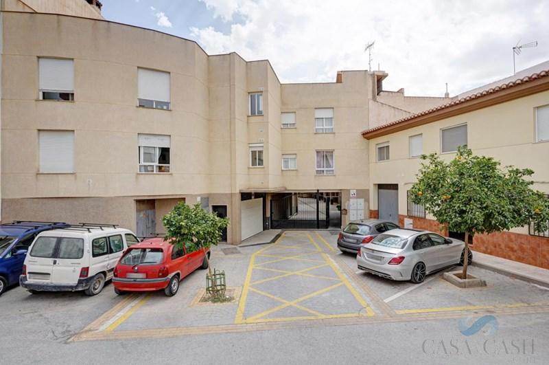 De vânzare din apartament în Padul