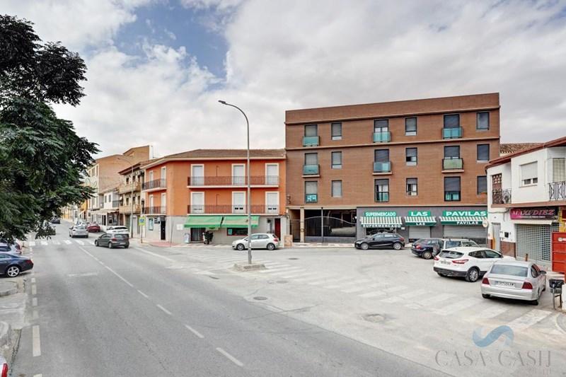 De vânzare din apartament în Padul