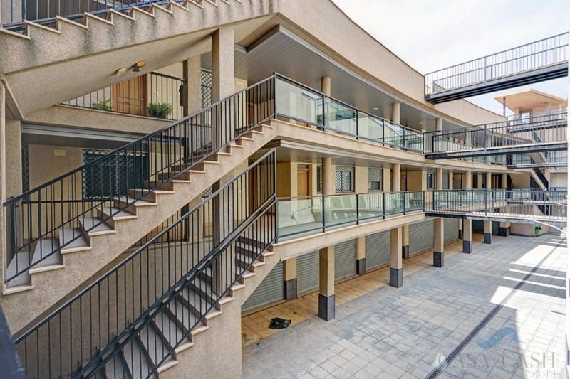 De vânzare din apartament în Padul