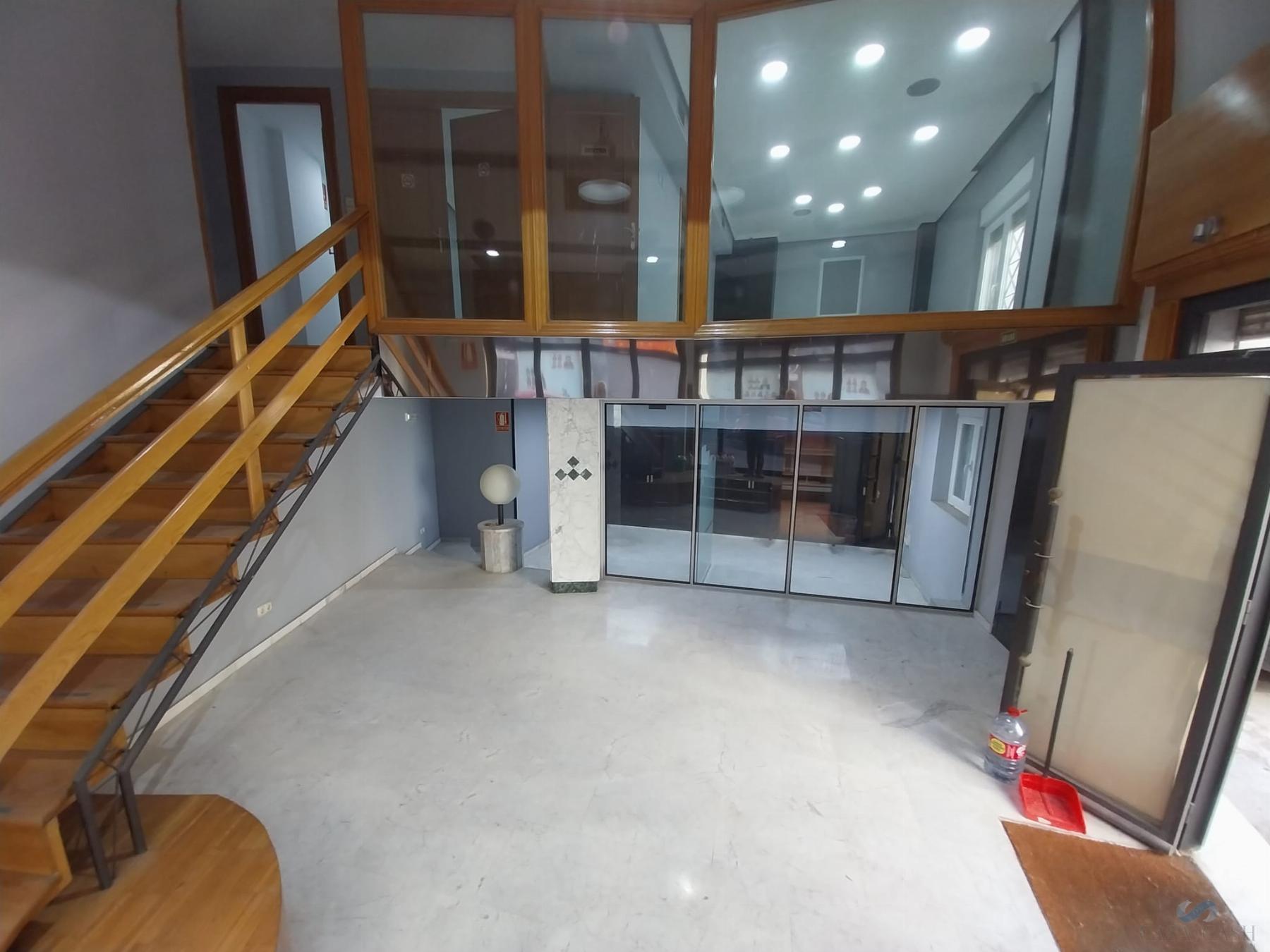 De vânzare din spații comerciale în Granada