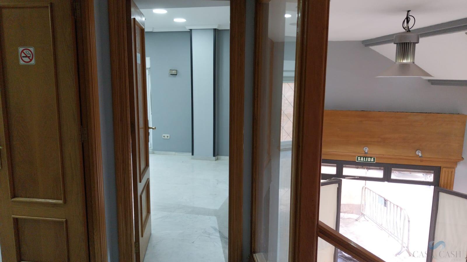 De vânzare din spații comerciale în Granada