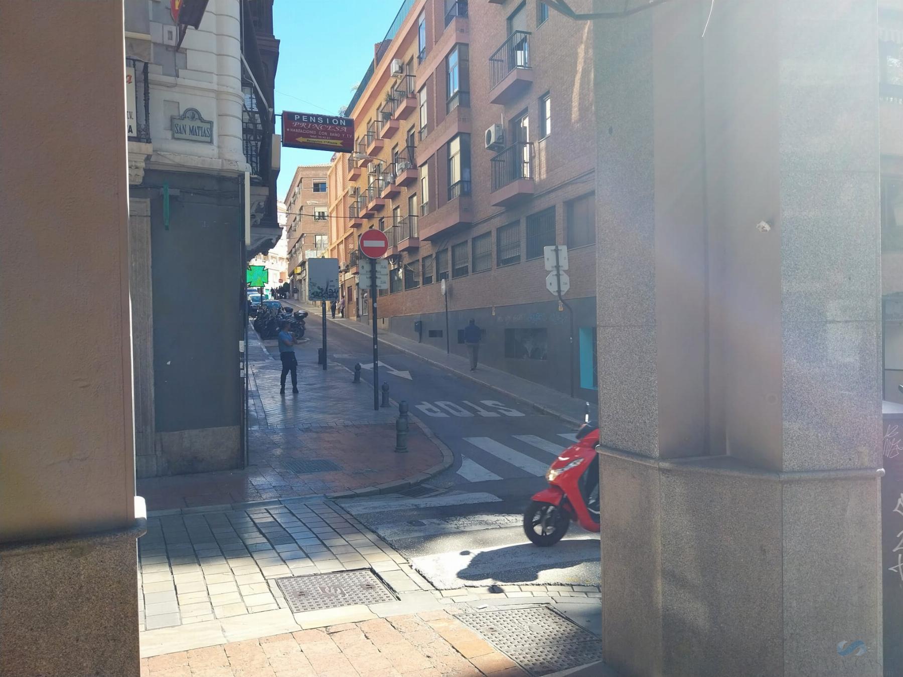 De vânzare din spații comerciale în Granada