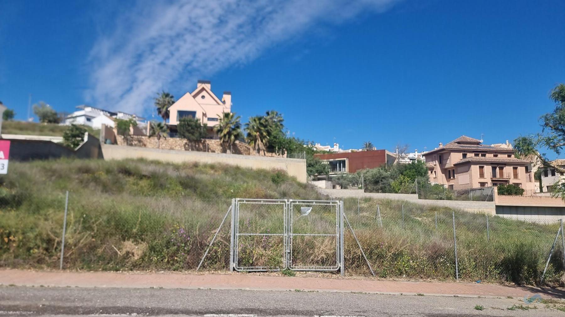 For sale of land in Las Gabias