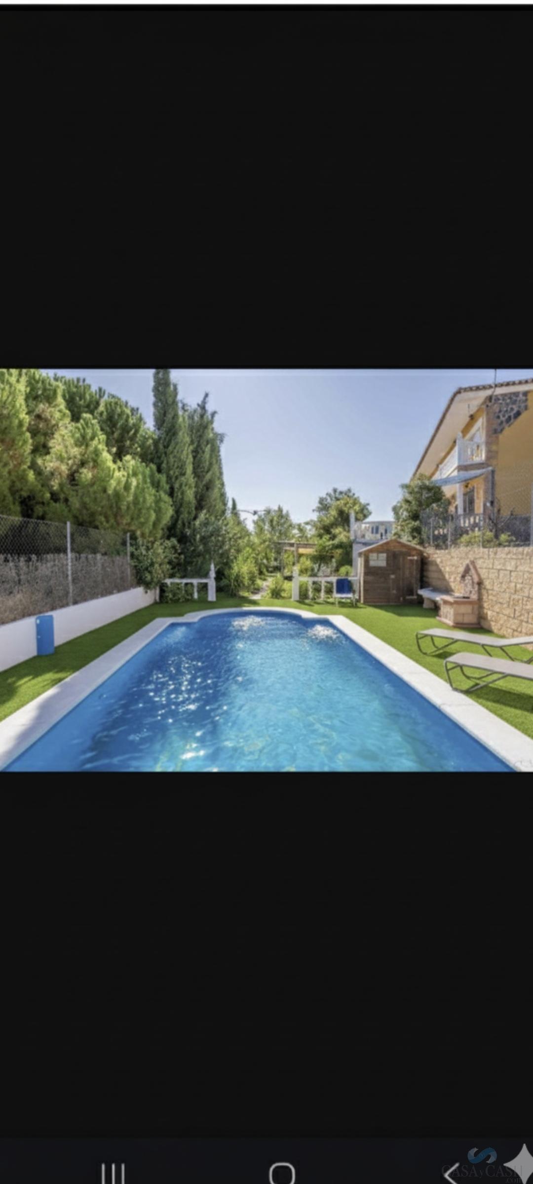 Venta de edificio en Padul