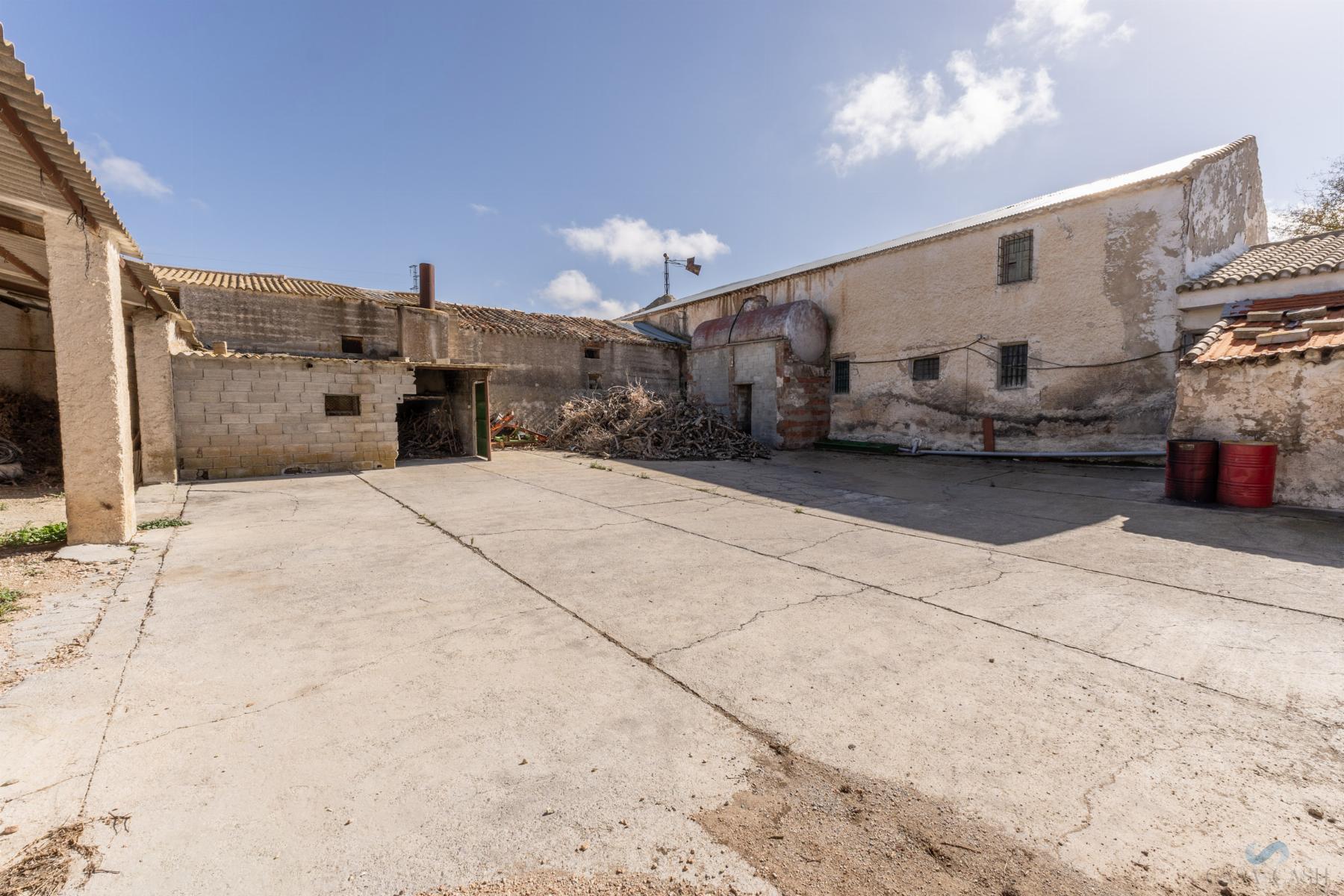 For sale of rural property in Alamedilla