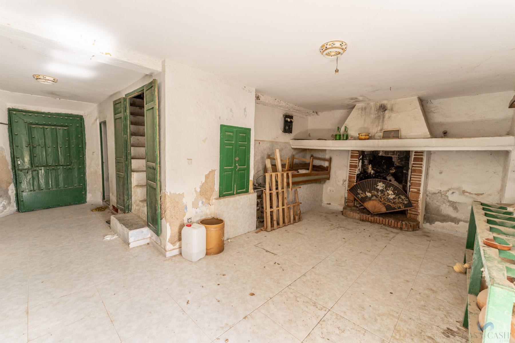 For sale of rural property in Alamedilla