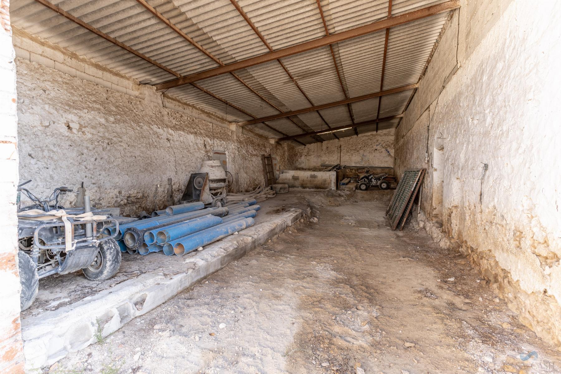 For sale of rural property in Alamedilla