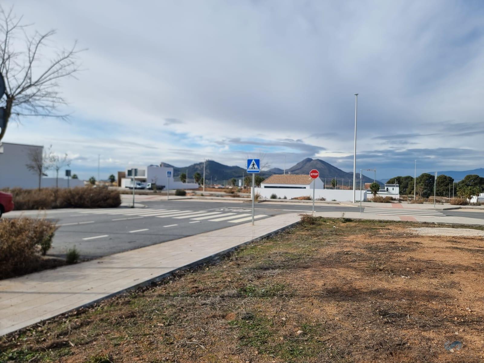 For sale of land in Albolote