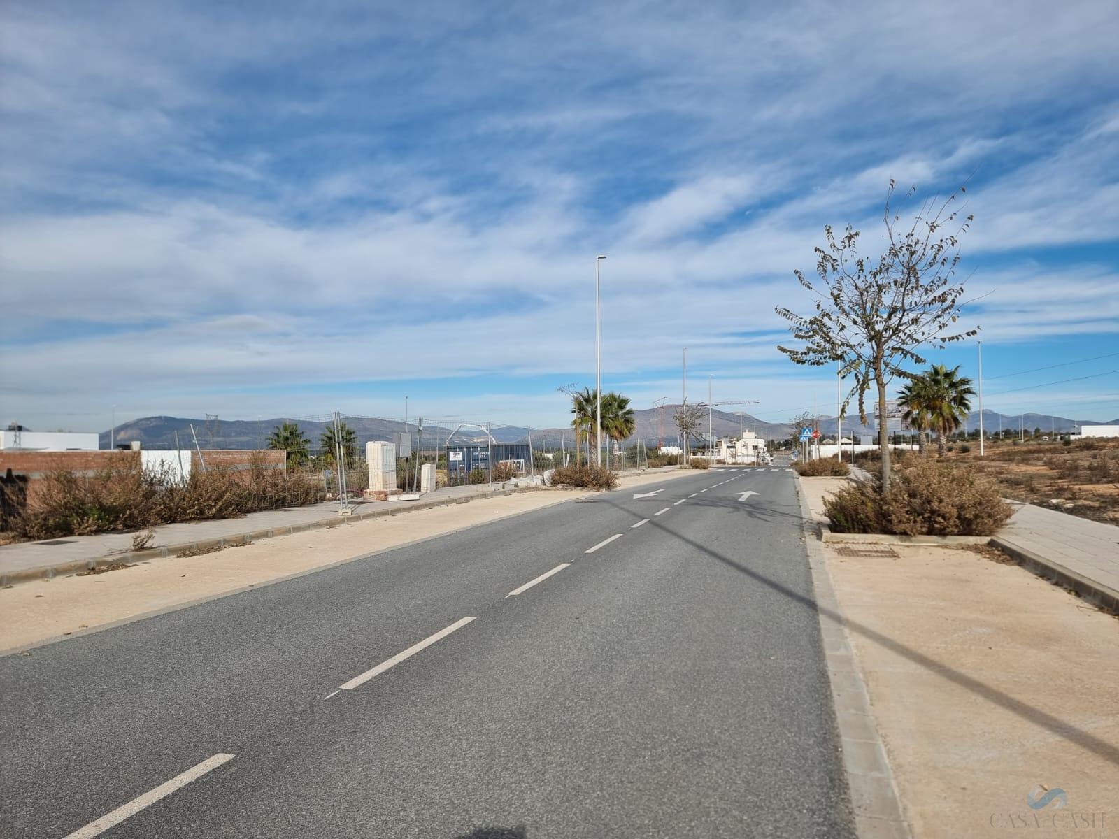 For sale of land in Albolote