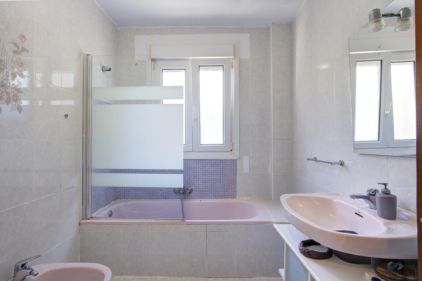 For sale of chalet in Padul