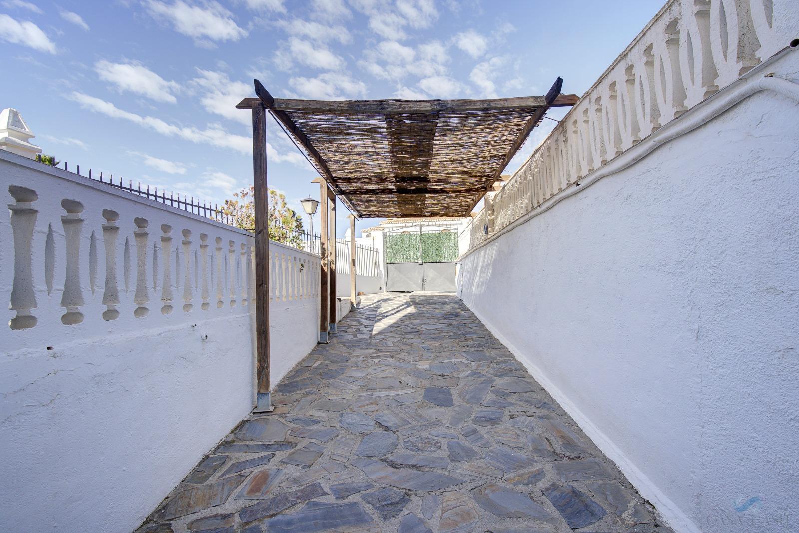 For sale of chalet in Padul