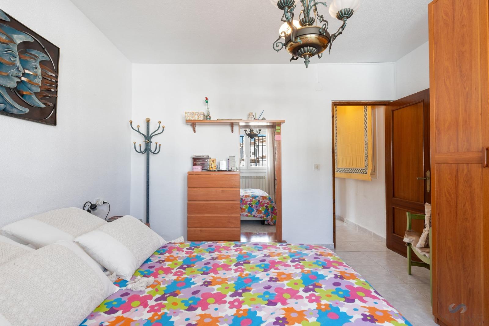 For sale of chalet in Padul