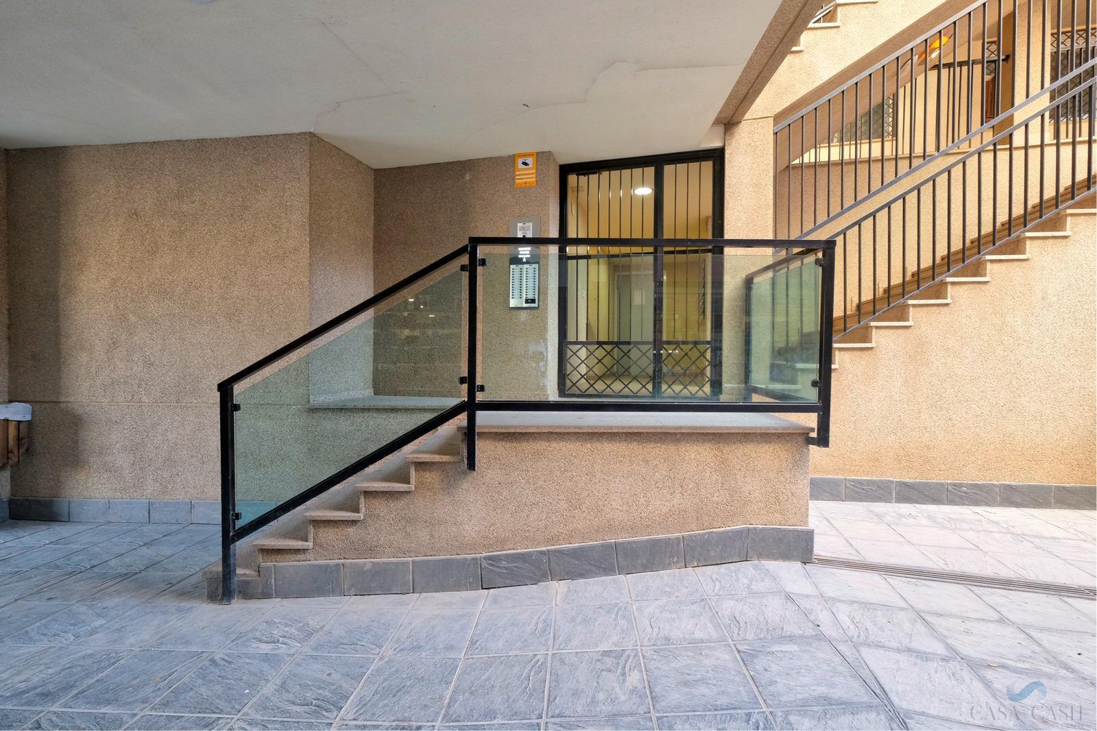 For sale of flat in Padul