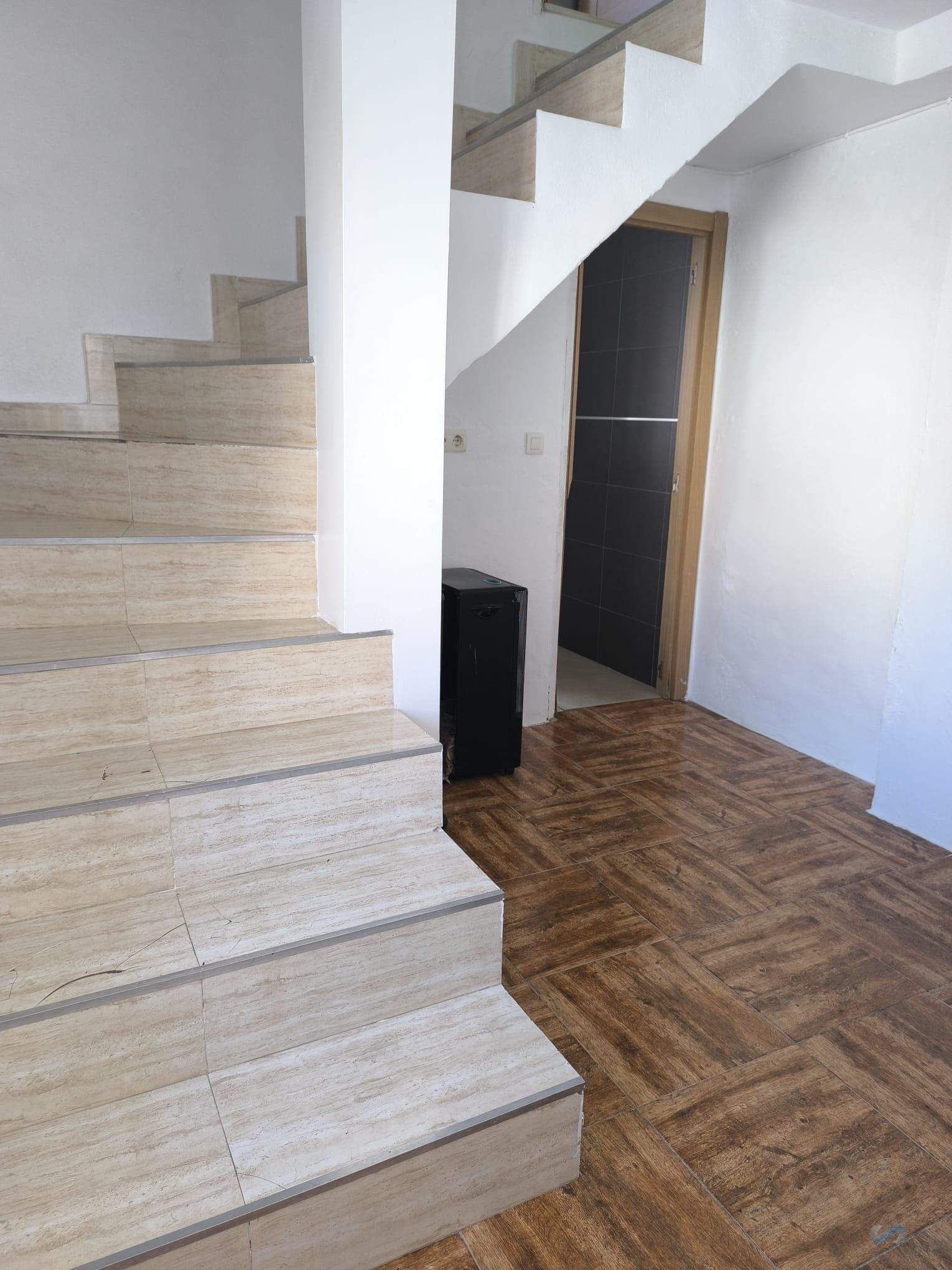 For sale of house in Chimeneas