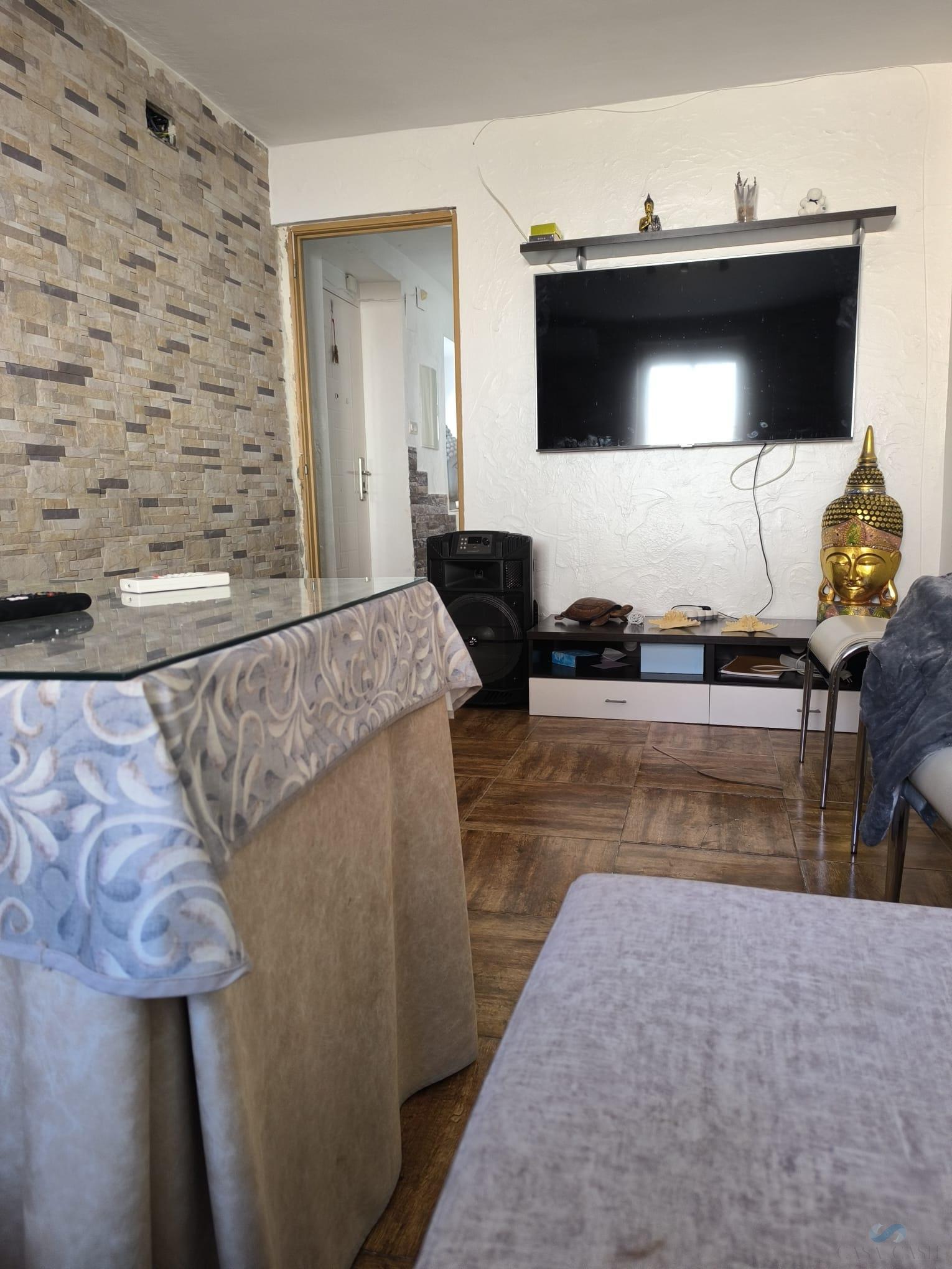 For sale of house in Chimeneas